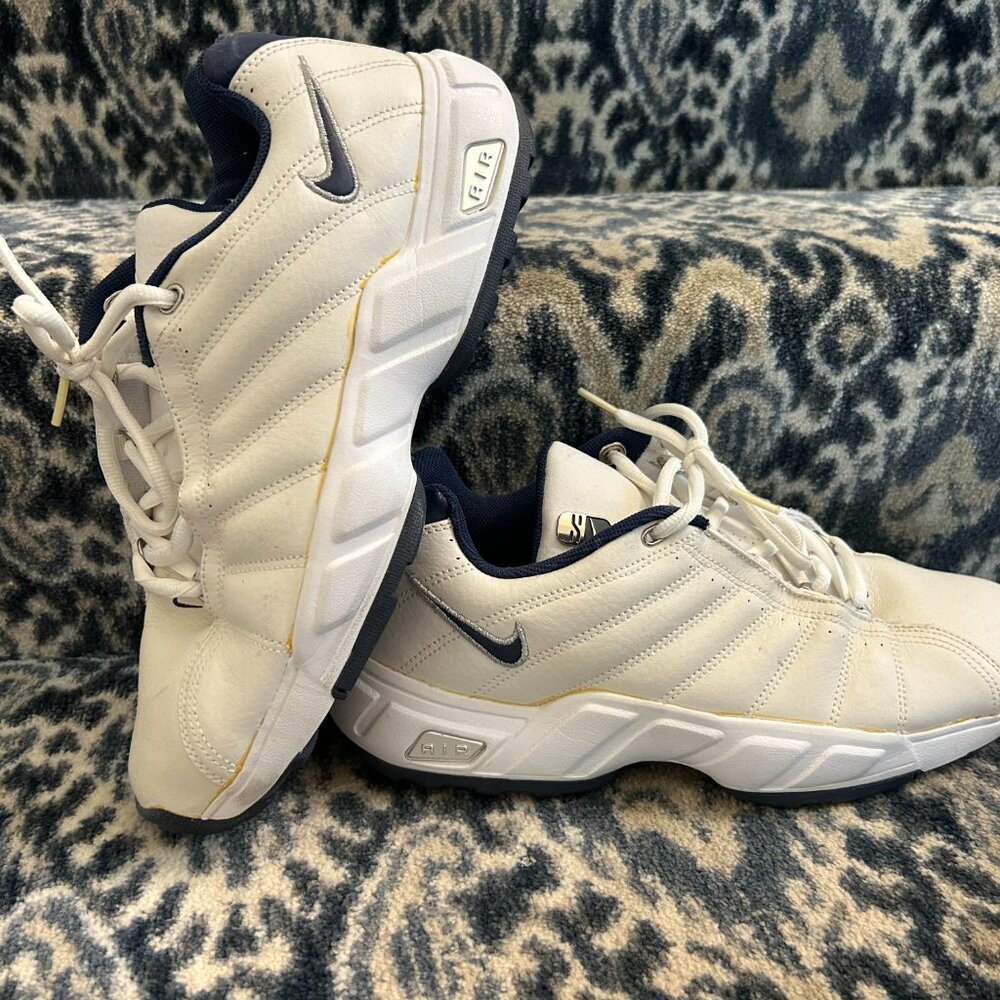 Nike Air Cross Trainers - 305425 141 - Excellent pre-owned condition